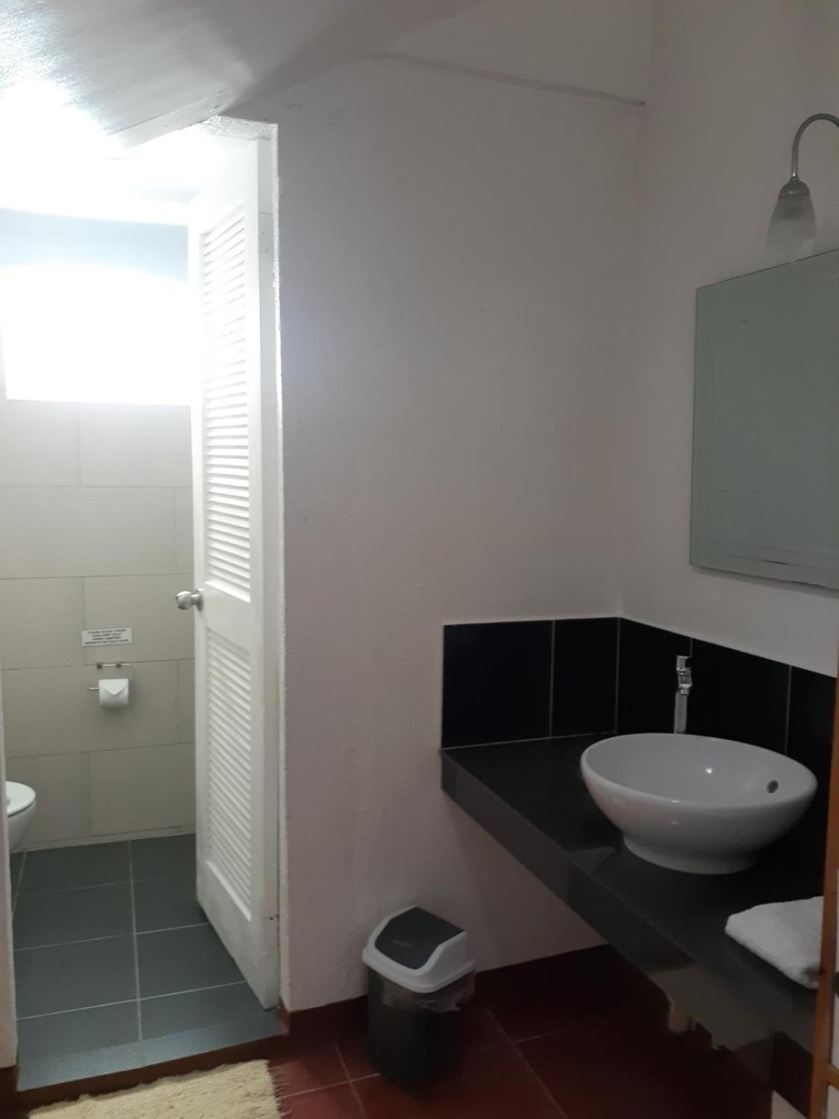 Bluewaves Beach House Balabag  Ngoại thất bức ảnh