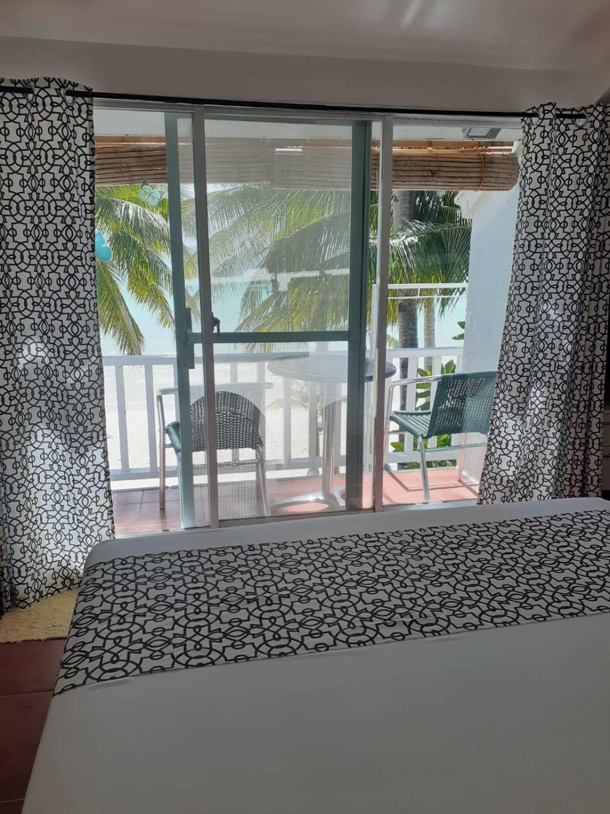 Bluewaves Beach House Balabag  Ngoại thất bức ảnh