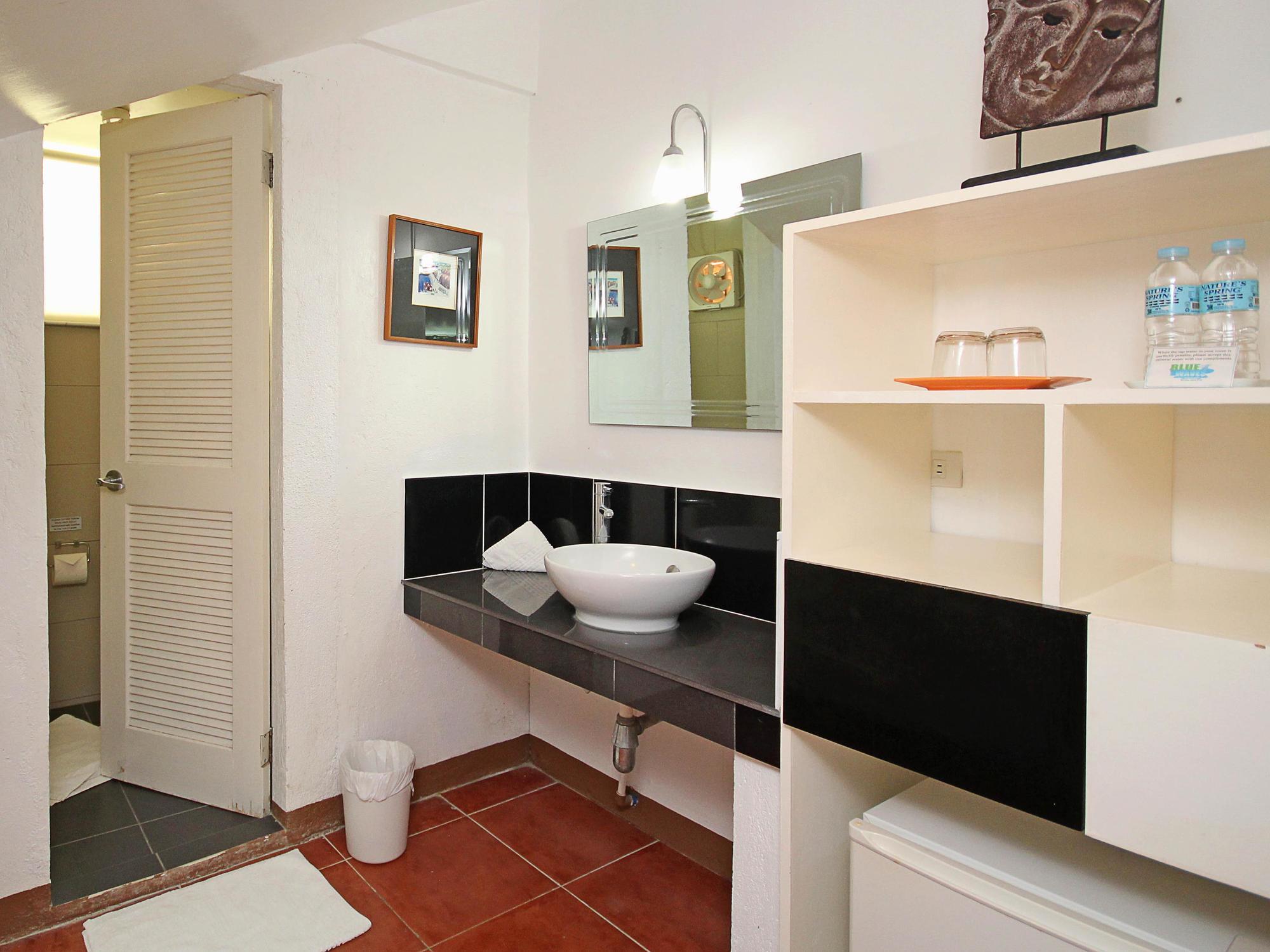 Bluewaves Beach House Balabag  Ngoại thất bức ảnh