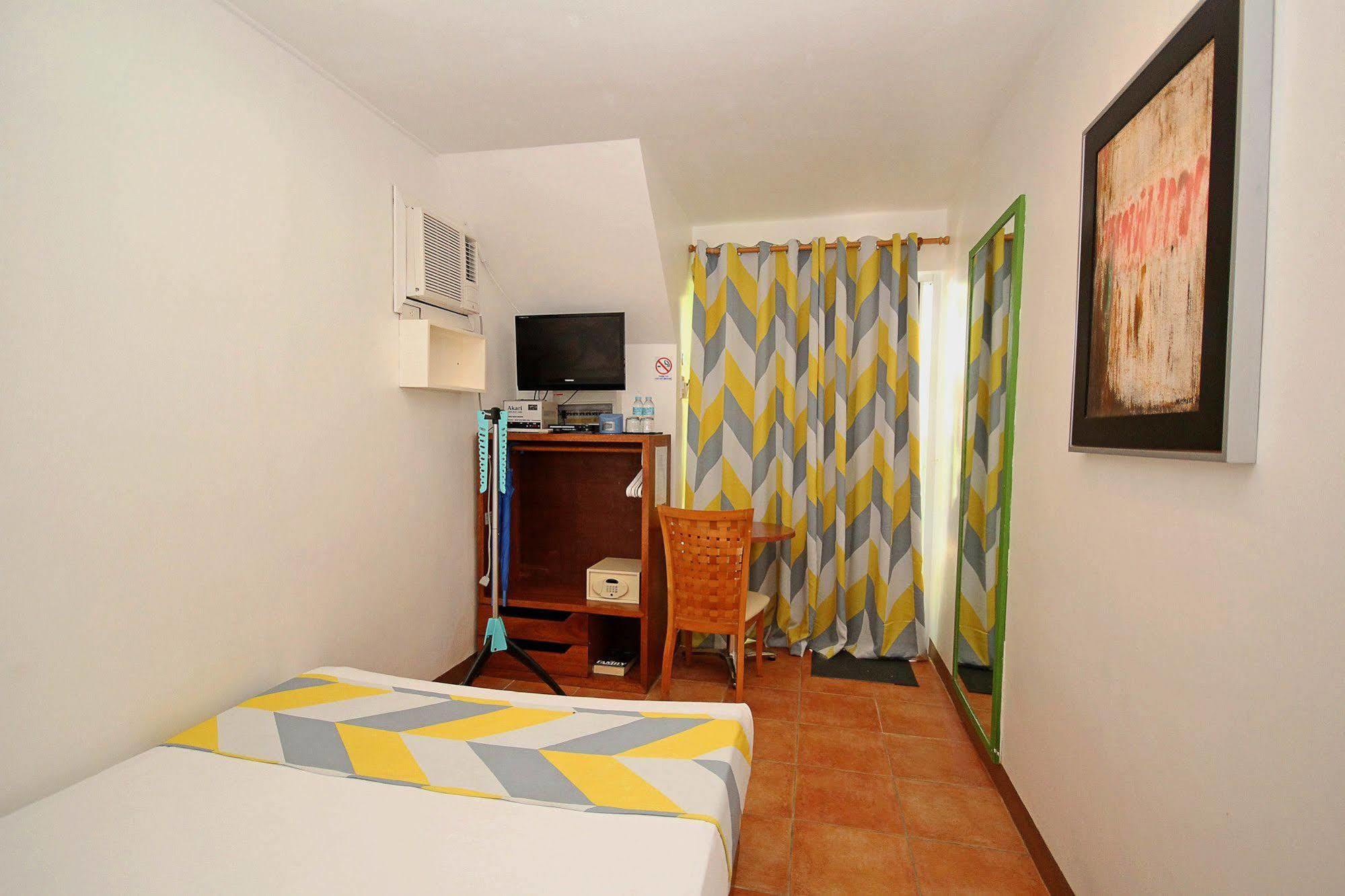 Bluewaves Beach House Balabag  Ngoại thất bức ảnh